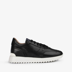 CLAIRE RUNNING | LE SILLA 