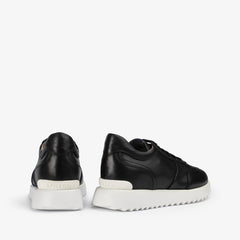 CLAIRE RUNNING | LE SILLA 