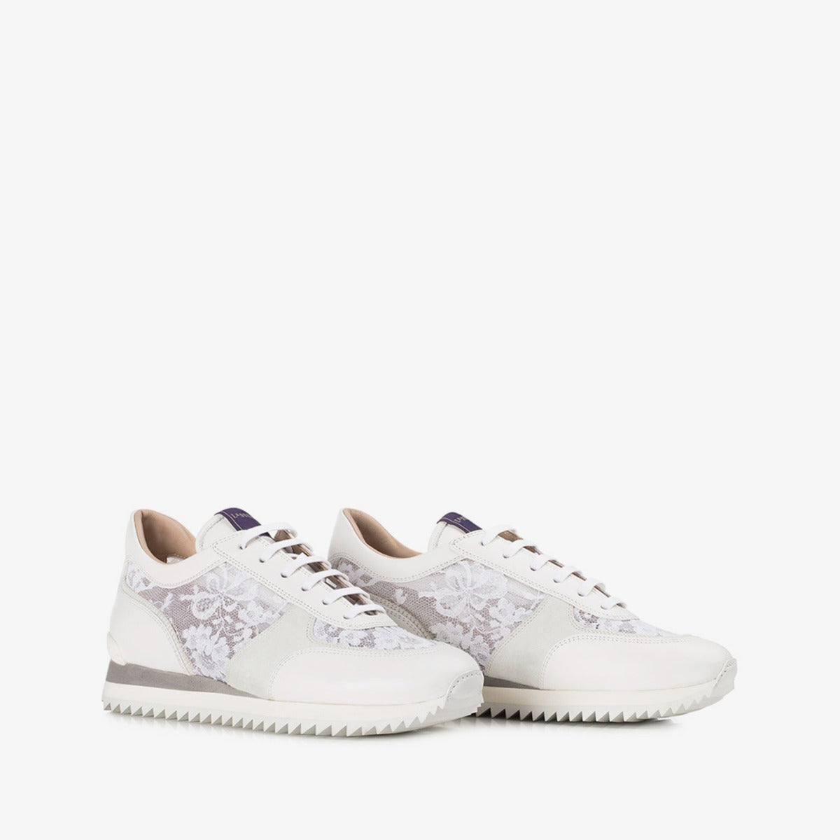 CLAIRE RUNNING | LE SILLA 