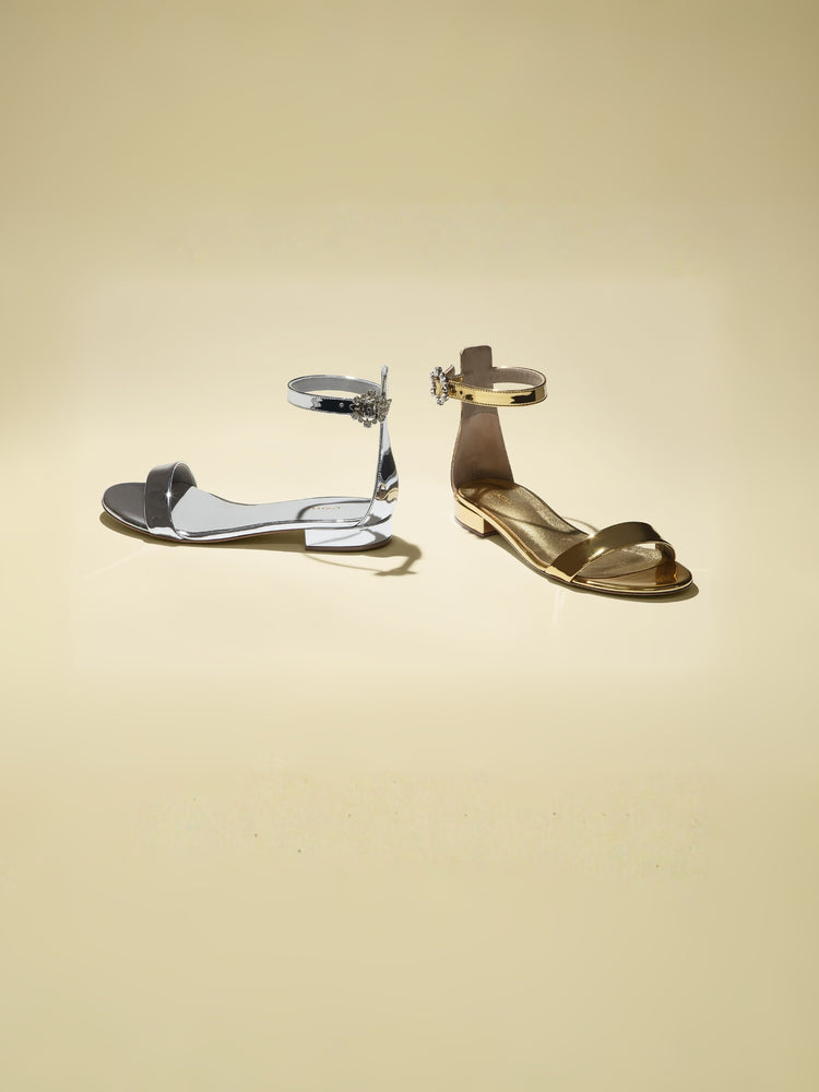 
Sale up to Extra 50% Off | Le Silla Outlet