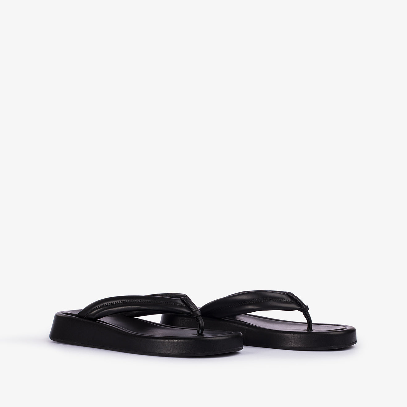MIKA SLIPPER