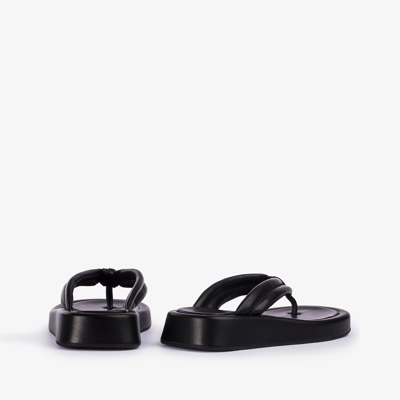 MIKA SLIPPER